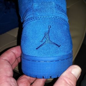 Nike Jordan 1 retro high blue suede
